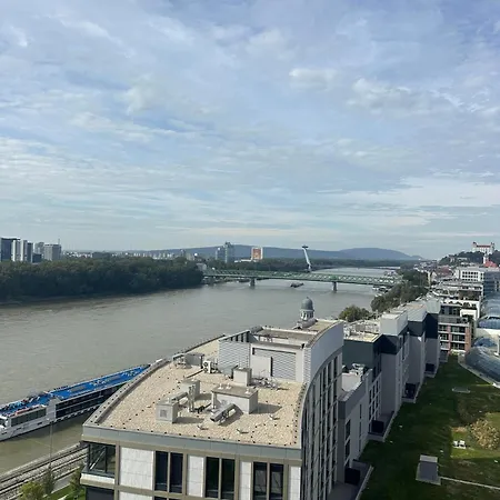 Apartman Mrakodrap Skyscraper Eurovea 2 Witch Parking *